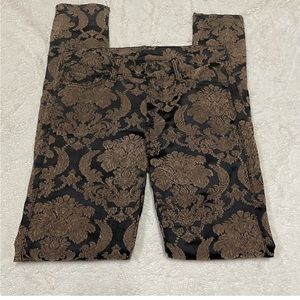 7 For All Mankind black / gold color tapestry skinny pants